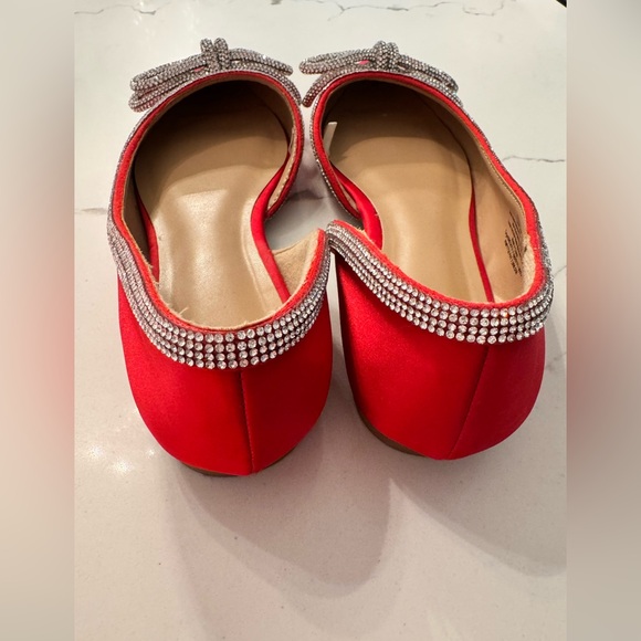 Women size 8.5, red color, A New Day brand, Juliette bow flats. - Picture 6 of 9